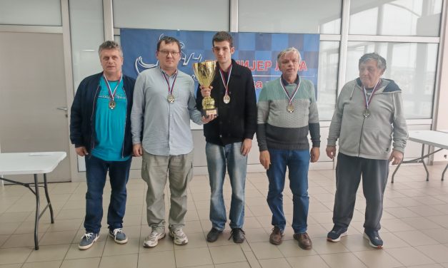 ЗАВРШЕНА ПРЕМИЈЕР ЛИГА БЕОГРАДА: ПРВОЛИГАШ ПОНОВО СТАНУЈЕ НА ЗВЕЗДАРИ